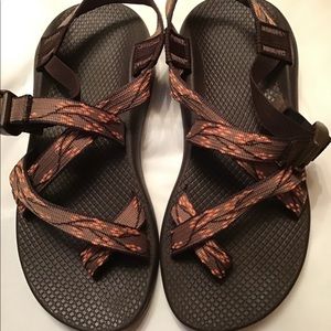 Chaco brown/peach sandal size 8